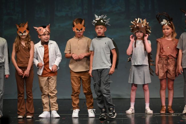 Little Red Riding Hood 2 6