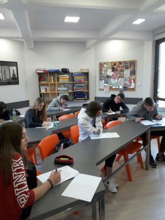 IMG 5e52d4b717382754eff6f8b9bb2c5d22 V